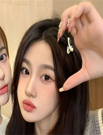 悬疑片技术揭秘：《一千零一夜第1部：不安之人》的创作历程与幕后故事 ——深入探索悬疑片的艺术世界